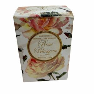 Florentine Rose Blossom Soap | Made in Italy | Decorative Floral Box | 5.29 oz
